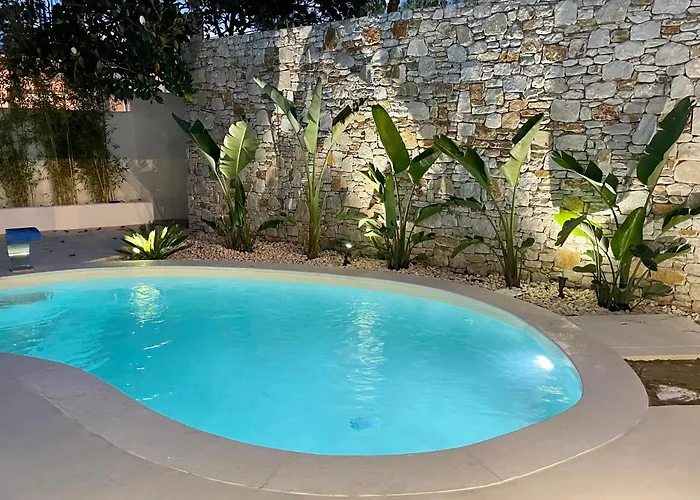 Byblos Aria-the Sea Side Luxury Βίλα *